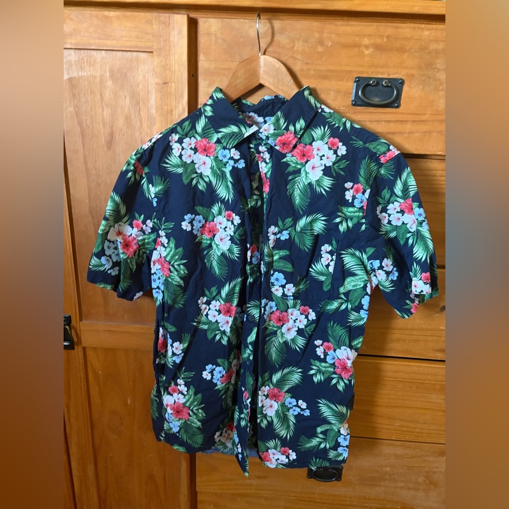 Old Navy Floral Casual Button Down Shirt - Navy, Green, Pink